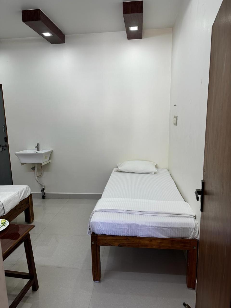 Temple View Home Stay Tiruvannāmalai Екстериор снимка