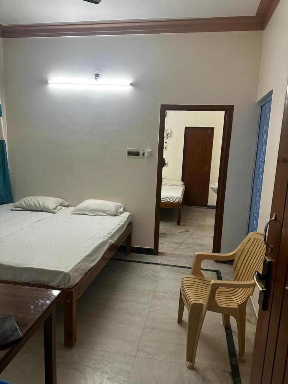 Temple View Home Stay Tiruvannāmalai Екстериор снимка