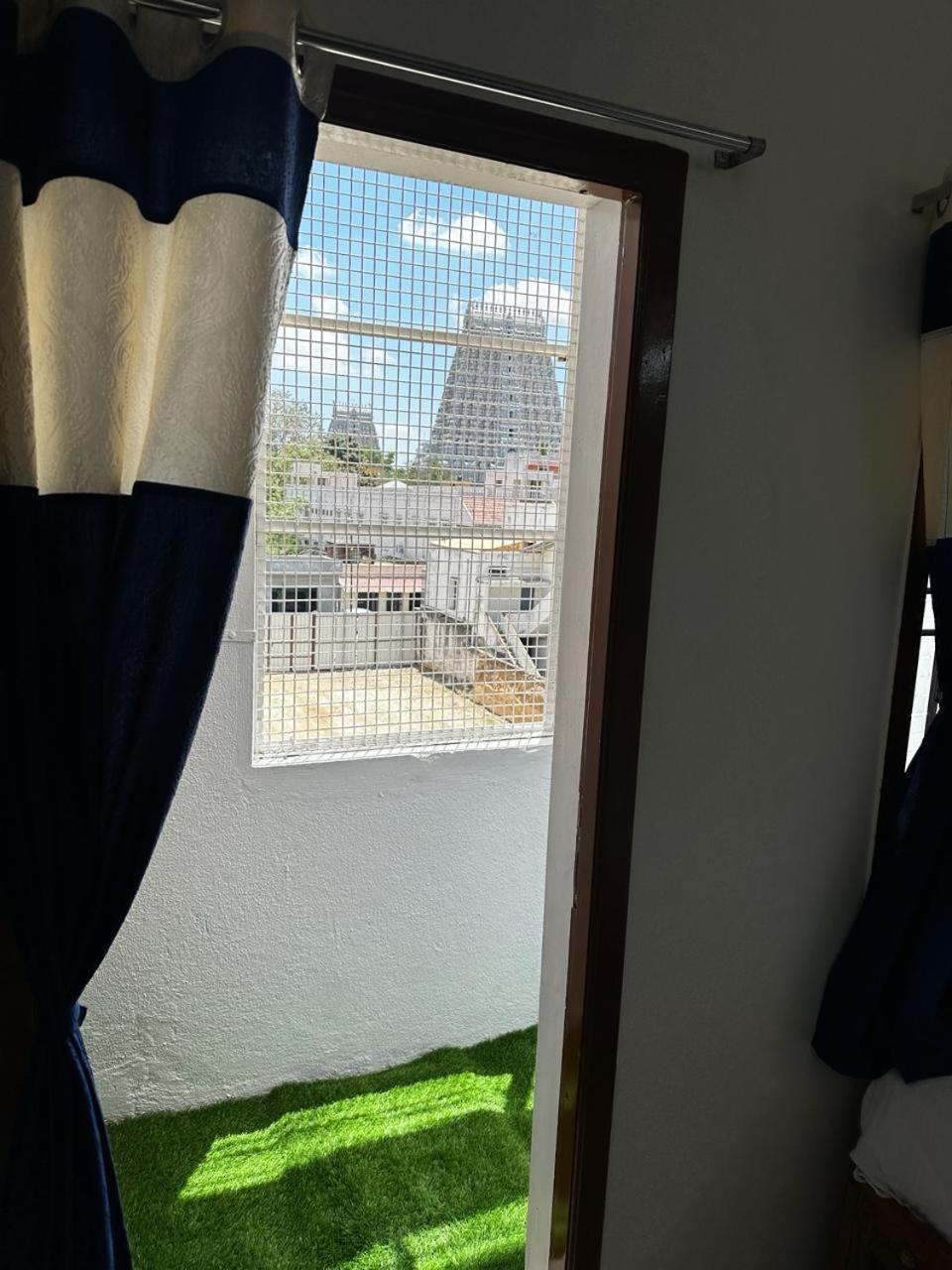Temple View Home Stay Tiruvannāmalai Екстериор снимка