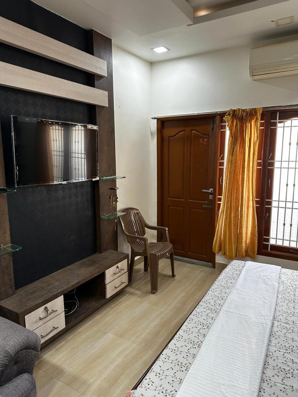Temple View Home Stay Tiruvannāmalai Екстериор снимка