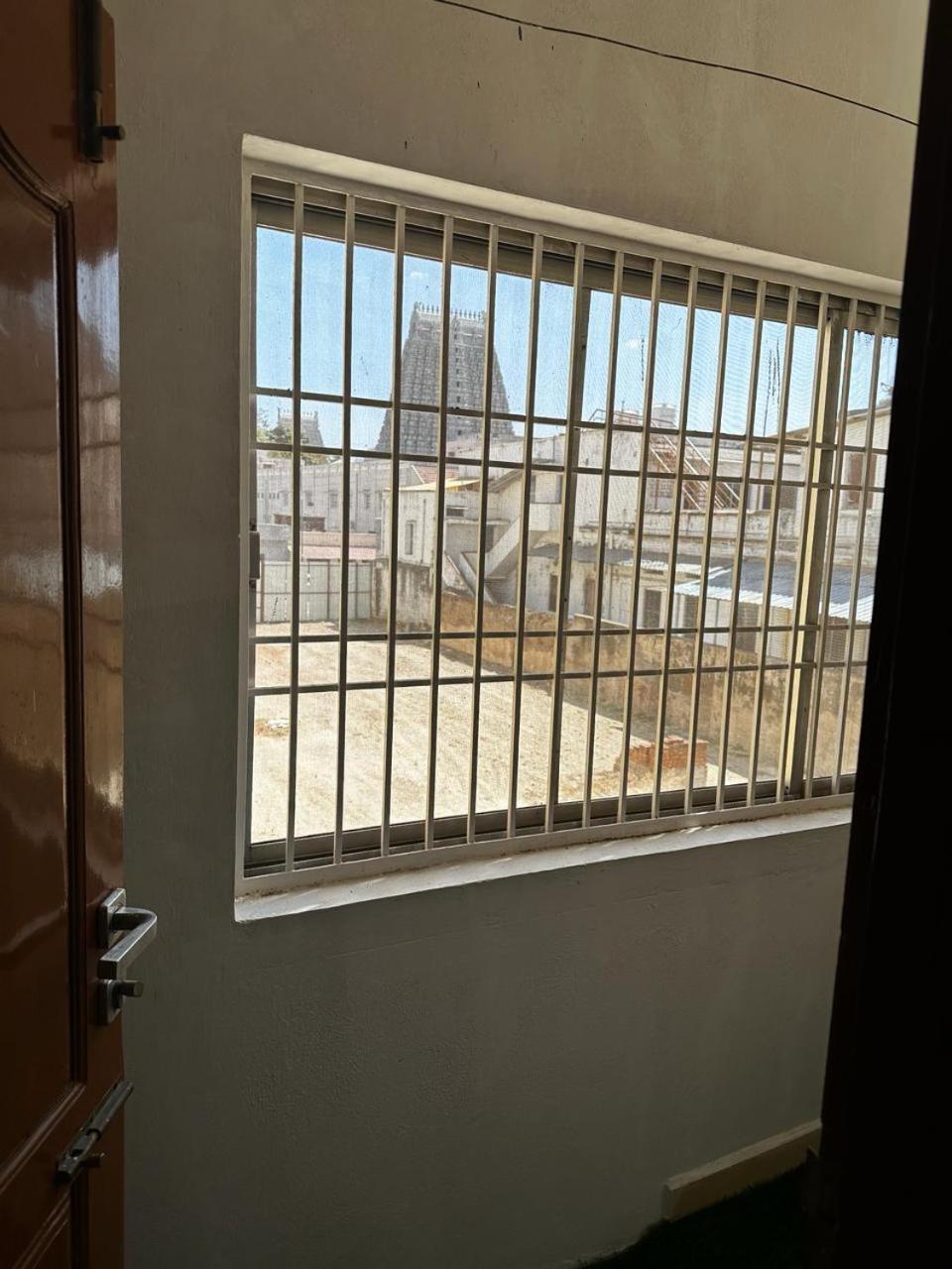 Temple View Home Stay Tiruvannāmalai Екстериор снимка