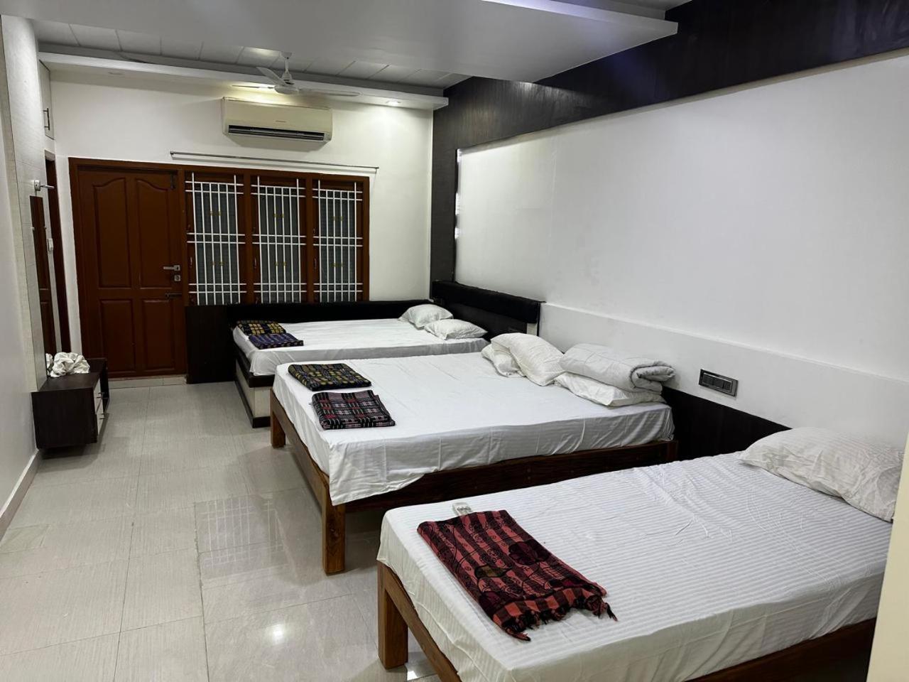 Temple View Home Stay Tiruvannāmalai Екстериор снимка